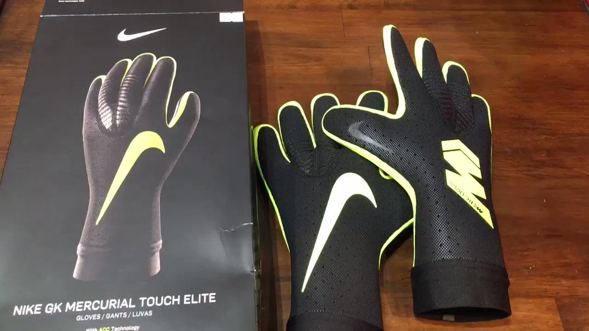 Shibata サッカーに感謝 あのgkグローブです 2万円するgkグローブです 機能面が優れているのは勿論 デザインがとてもシンプルで斬新な マーキュリアルタッチエリート シンプルなデザインの通り 33 軽く 47 薄く 作られています そしてaccです Shibata サッカーに感謝 あのgkグローブです 2万円するgkグローブです 機能面が優れているのは勿論 デザインがとてもシンプルで斬新な マーキュリアルタッチエリート シンプルなデザインの通り 33 軽く 47 薄く 作られています そしてaccです