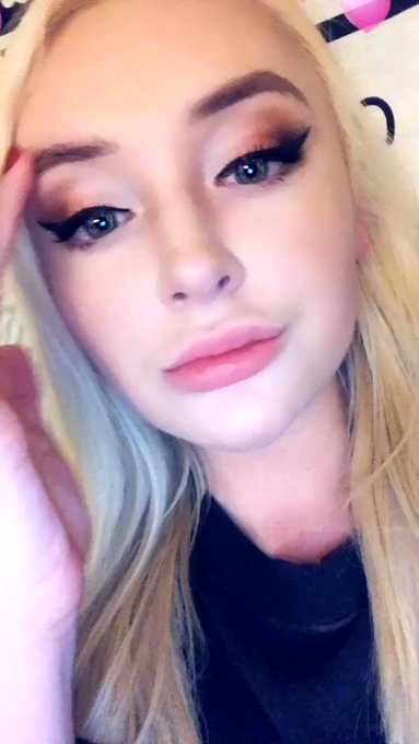 Chloe Marie’s pics and videos