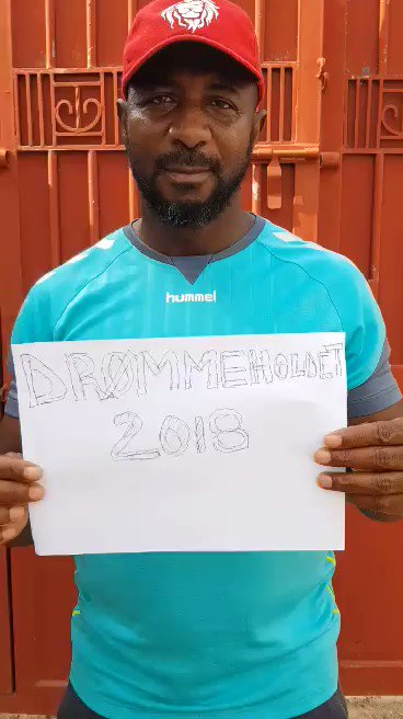 Tak for jeres fornemme modtagelse af Søren Colding-sangen. Abdul Sule har sendt en hilsen fra Nigeria. Han støtter også #drømmeholdet #vmdk #sldk https://www.youtube.com/watch?v=lI8sON34HvU&t=9s …