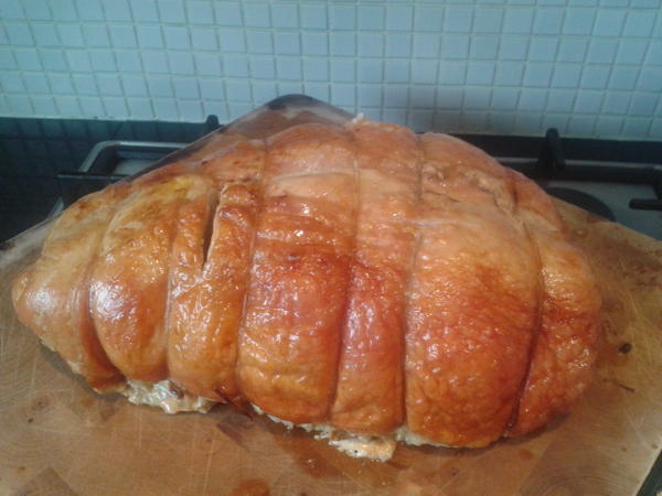 danboonjones's tweet image. Beautiful turkey supplied by @Rorywills69 Cheers pal. It was awesome #topbutcher
