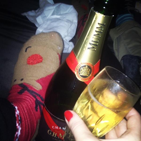 rosemoncrieff's tweet photo. Gettin swervy on the mumm http://t.co/La44Zxtr