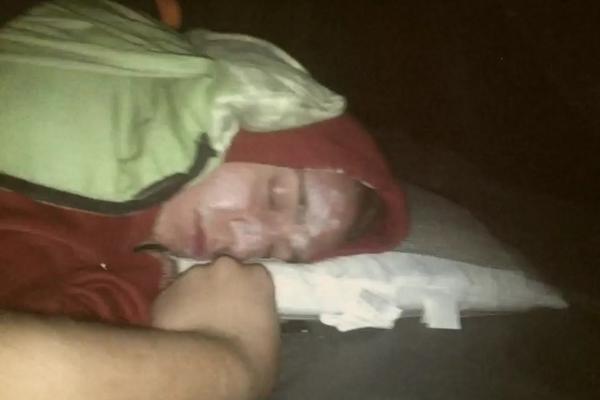 gwillly's tweet photo. @cady_farlow @realcolefarlow rub a powdered donut on him #insidejoke http://t.co/oX6jaYyc