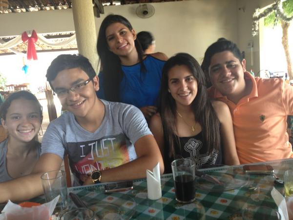 Nath_almeida15's tweet image. @llaraluiza #isaac @olimpiovieira1 e #daisa s2