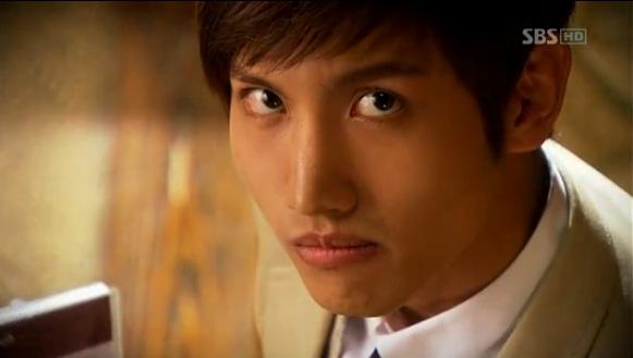 TSC_MaxChangmin's tweet photo. Seems like giving this thing up *pouts* http://t.co/9uWfj5q3