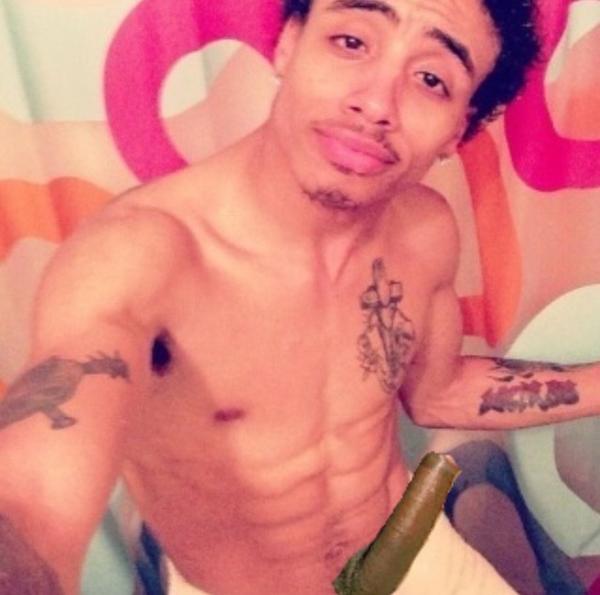 DelanosDick's tweet photo. @DELOFROZE yo dick http://t.co/oVymlxh3