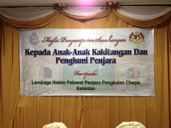 PenjPChepa's tweet photo. @penjaramalaysia @KPPenjara Majlis Penyampaian Sumbangan drp ALHP Kelantan. http://t.co/6tmt0YDB