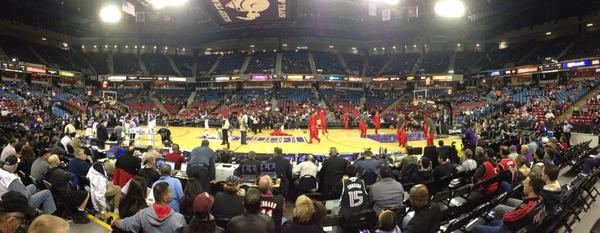 rocknbrew's tweet photo. At the @pdxtrailblazers game with @airon0828. http://t.co/RwAcIHEh
