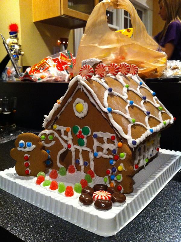 turnerw93's tweet photo. Me and @KendraHughes96 just made the greatest gingerbread house of all time. http://t.co/4W88HduL