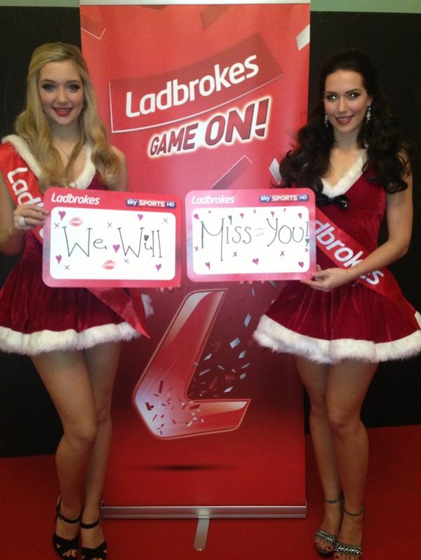 Ladbrokes's tweet photo. Xmas message from @dartssisters

#LadbrokesDarts returns on Thursday so join us for more action. Merry Xmas &amp; #GameOn http://t.co/gKyyHmnr