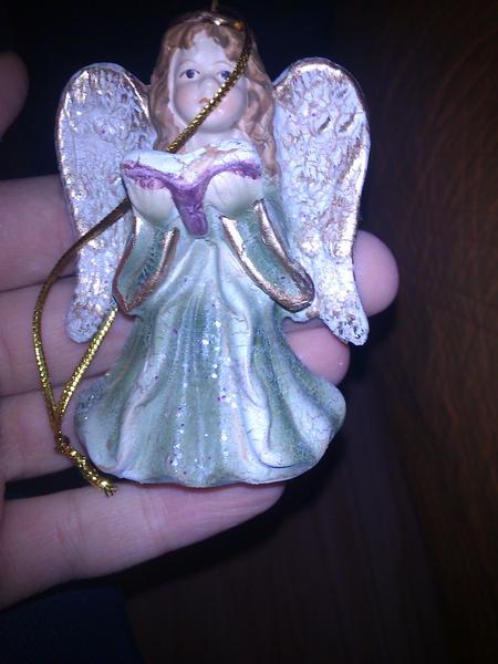 justmija's tweet photo. Christmas Eve :) http://t.co/Fvevr9Bh