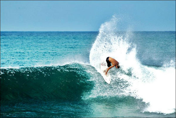 jbpmd1's tweet image. NOT IN HOUSTON, BUT SOUTH BEACH AINT BAD RIGHT NOW EITHER! SURF, SUN AND BEAUTIFUL PEOPLE....EVERYWHERE..