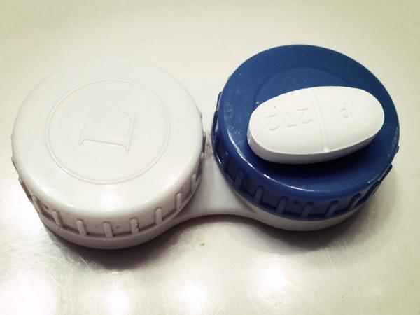 DenimAndPearls's tweet image. my twice daily pill compared to my contact case.... #HolyHorsePill #iHateMeds