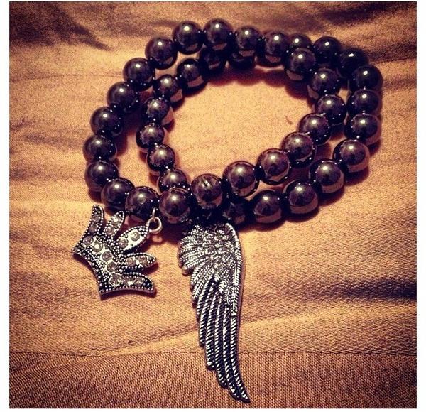 DurrandRobinson's tweet image. Purchase #ArmDamage  #GrownAndPoetic Friday #ApacheCafe #OpenMic #LiveBand 
#Network #ReggaeRoom via.me/-816m814