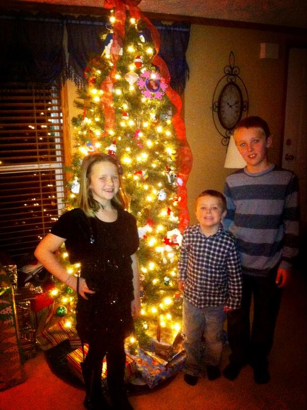 coachwifey15's tweet image. Merry CHRISTmas! Enjoy the day....that we prepare for so long that flys by too fast! #jesusisreason