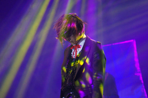 SMART_KEB's tweet photo. 아... 오늘 2012년 크리스마스! 부활 콘서트에 다녀왔습니다~
너무 멋진 보컬 최강 정동하... http://t.co/Dt0IVFIB