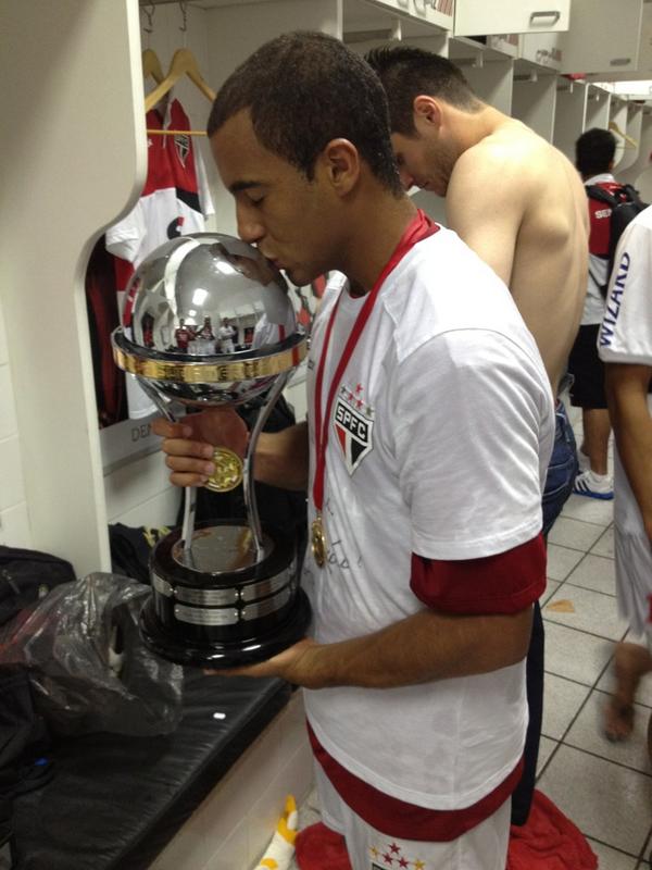 LucasMoura7's tweet image. Missão dada é missão cumprida! É CAMPEÃO!!!!!