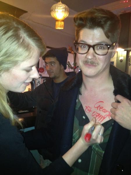 Acrobats1's tweet photo. And he got her number #player http://t.co/e3o88mwO