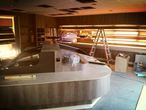 Nog 4 nachtjes slapen en dan gaat onze vernieuwde winkel open. Het wordt de mooiste winkel van puiflijk.....