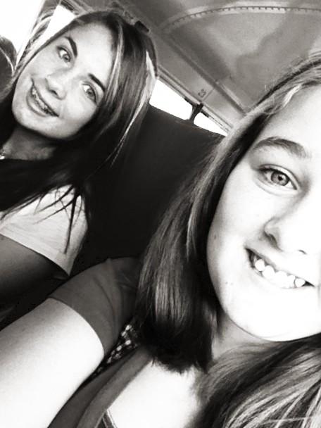 16rollsav's tweet image. #tbt #firstdayof8thgrade #loveher #Kylie @kystout_2