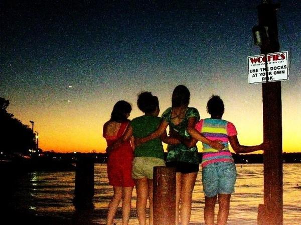 AdriMaeOfficial's tweet image. The good ol days #throwbackthursday #PCT #spring10 #pledgeclass