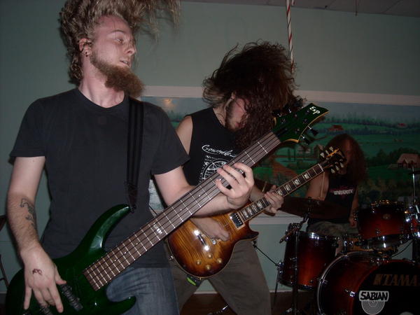 DsoardTTD's tweet photo. @charlie_crap Ah, The Suffering days! Good times! http://t.co/Ws1qsqCd