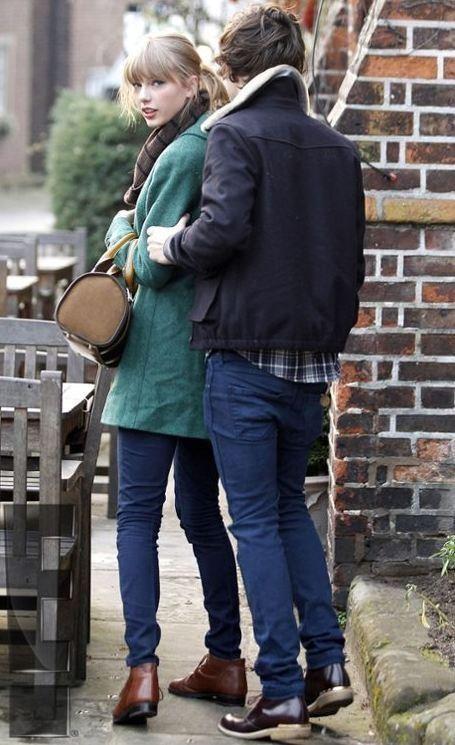 1DBackstrom's tweet image. Harry i Tay 13/12/12