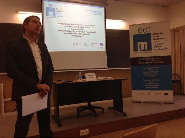 Euroinstitut's tweet photo. Ha començat la formació sobre interculturalitat amb Esteve Valls, de Perpinyà Mediterrània http://t.co/TljX78Ct