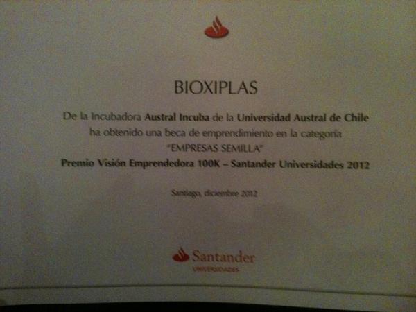 Bioxiplas's tweet photo. Bioxiplas Celebra la beca de emprendimiento en la categoria "Empresas Semilla "  por visión emprendedora.. http://t.co/bLA3Flht