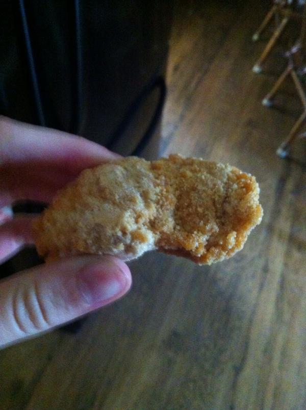 chessiezappia's tweet image. MONSTERNUGGET !!! #lunchtimeproblems