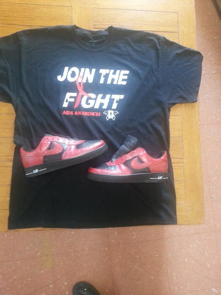 Join the fight tees...$15 ..custom kix ...120...being aware...priceless!! <a href="/zay1515/">JoeFadejr</a> <a href="/2toneshawdy/">NoFakeLuvCE0000</a> <a href="/oneway31803/">*1WayDaOnlyWay*</a>