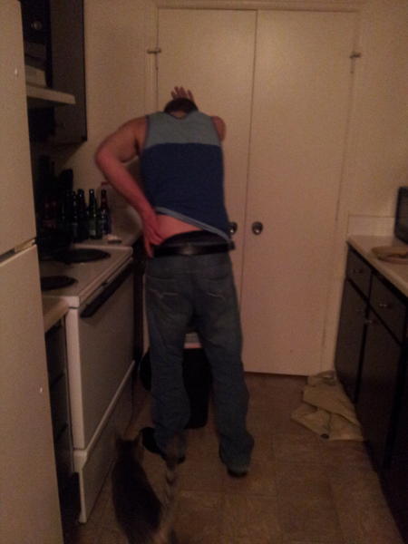 Laurenkay_21's tweet photo. @UKPartyPics not the toilet bro http://t.co/Y9oLn3l1