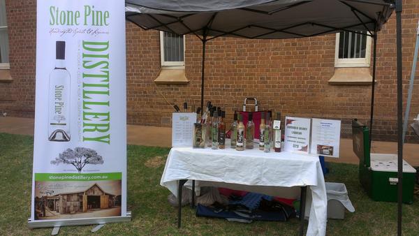 StonePineDistil's tweet photo. At the mudgee farmers markets last one for 2012#mudgeefinefoods #Xmasliqueur http://t.co/4m3aptUi