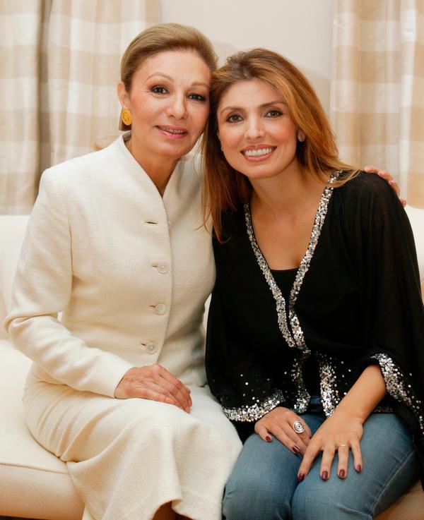 روز مادر را به مادران گرامی ایرانی شادباش می گویم
#iran #iranelection #pahlavi