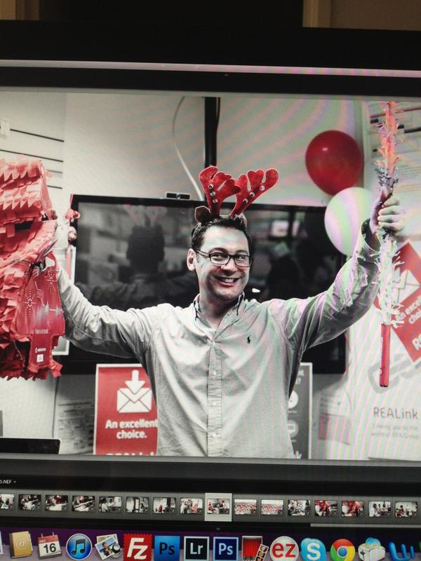 HuntByDay's tweet image. #bleedingred @REA_Group @hackday_rea cc: @geoffreyinOZ @samwe11er