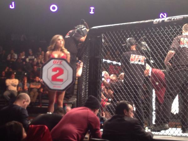 BigHEnt's tweet photo. @mandymisle Rollin with the big doggs at UFC http://t.co/pDY352E3