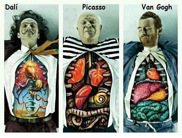 Оооо! Оказывается в этой проге столько радиостанций-на любой вкус и цвет! Класс!танцуем!)