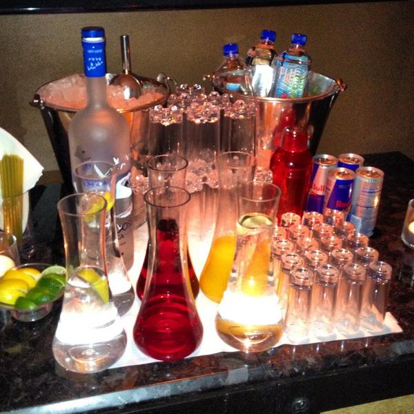 sickRick619's tweet photo. Turn up lasvegas club XS http://t.co/5bj1fF9H