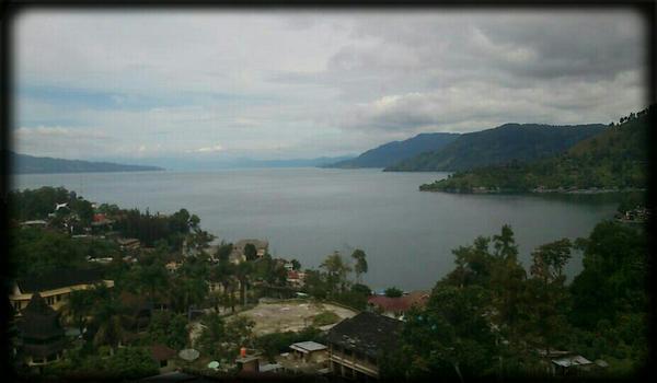 ijun79's tweet photo. Toba lake http://t.co/W6PzzNUM