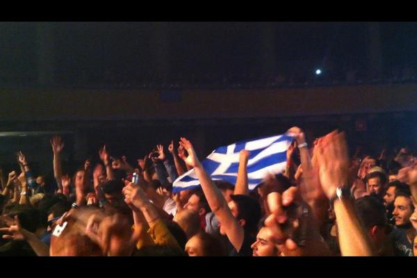 iamnickrose's tweet photo. The Greeks Came,Raved,Loved @SteveAngello @Axwell @SebIngrosso @swedishousemfia #onelastour #shm #shmbucharest #rnr RT http://t.co/xaGbaau8