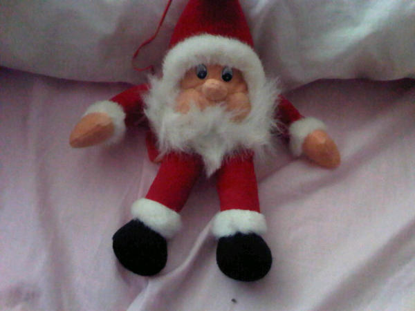 abbie15x's tweet photo. My dog is scared of this and when I put it near him, he started barking and ran into a cupboard and bashed his head hah http://t.co/dUgK7Uvg