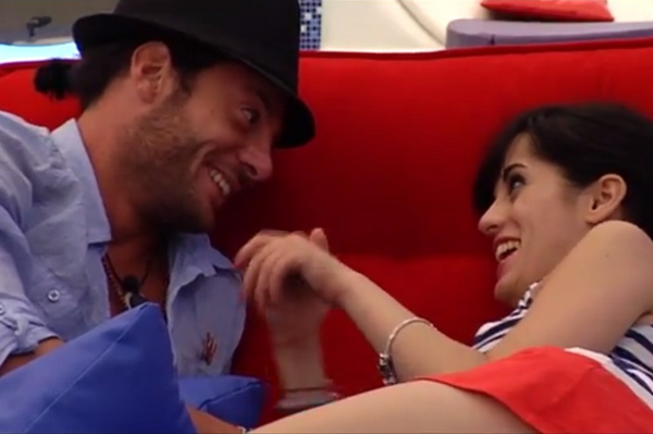 MartaSRiosGH13's tweet photo. Joooerr, #Alarta @Ales_livi_GH y @MartaSanchezGH me he emocionado e tó ..Se os quiere !!! #TequeremosMarta http://t.co/ivlmbACp