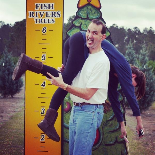 ashleyfavors_'s tweet image. This is what happens when I don't wanna take Christmas pictures... #pickedup #forced #merrychristmas