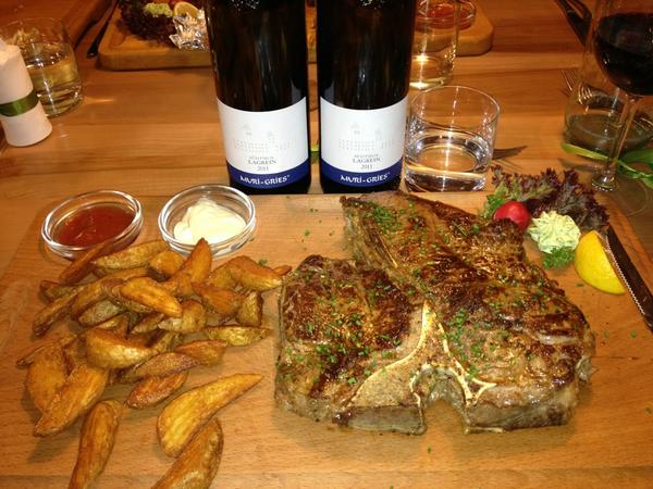 MarkCutch's tweet photo. @zabatron @btrogers5 @stefgi11 @JoshMeyers17 missed the boys at kilo steak night!!! Didn't let you down.... http://t.co/SigPRnAL