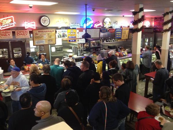 joshuagates's tweet image. Only 4 days till #apocalypse! Having a last perfect sandwich at Philippe's before the asteroid hits. #goodbyefrenchdip