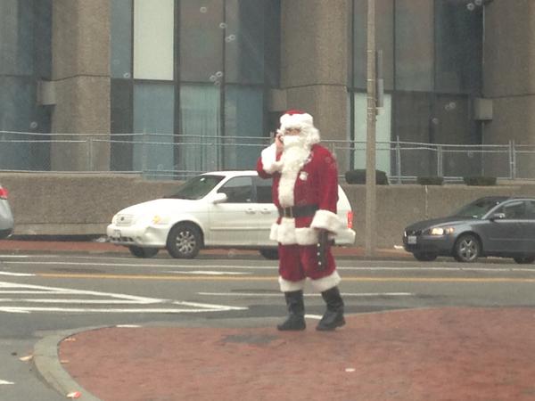 New2Boston's tweet photo. Santa's sleigh was grounded due to inclement weather and is calling for emergency backup. http://t.co/qeFnr1UT