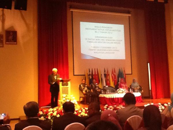 Majlis Perasmian Mesyuarat Ketua-ketua Institusi J.P.M 2/2012 oleh Y.B Tmbalan Menteri