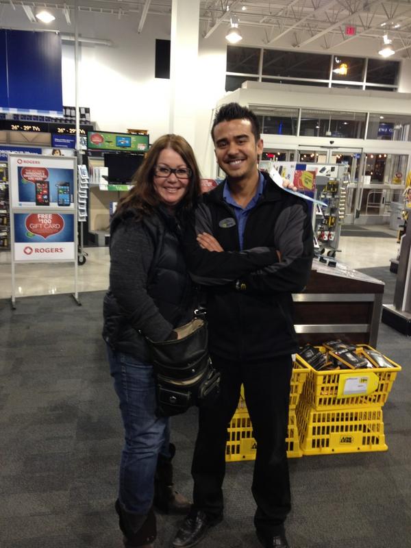 BBYM902's tweet image. Thanks @jannarden for your business today! We hope to see you again soon #allthingsmobile