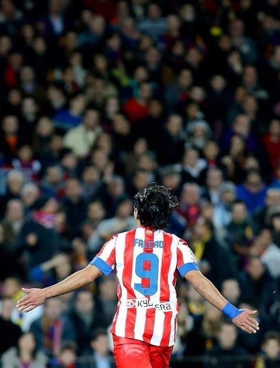 Ayer cambie de color de venda y me puse la azul. Por que sera? Jejeje <a href="/MillosFCoficial/">Millonarios FC</a>