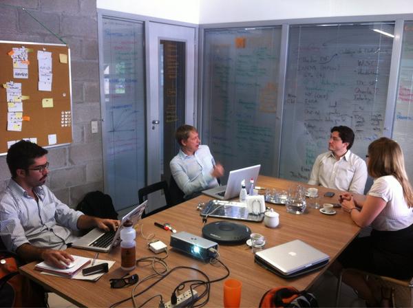 lantonialli's tweet photo. Agora na @SEA_Tecnologia reunião com empres��rios da Estônia: http://t.co/am3mPUL5