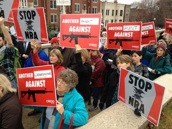 DC anti-NRA march draws some protesters, but not much respect ...